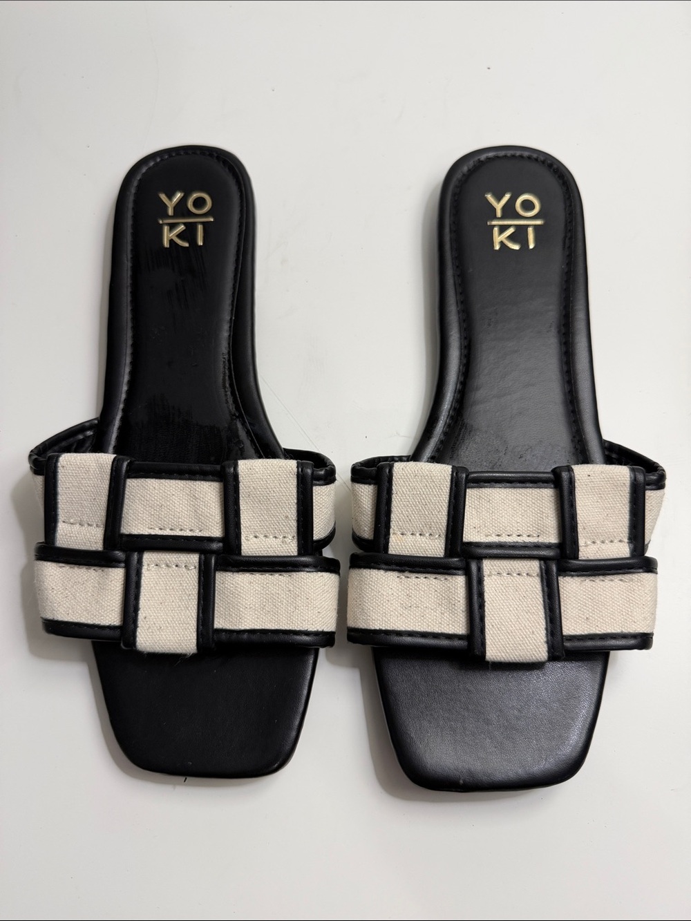 Yoki Black & Cream Woven Slide Mules Sz 7.5